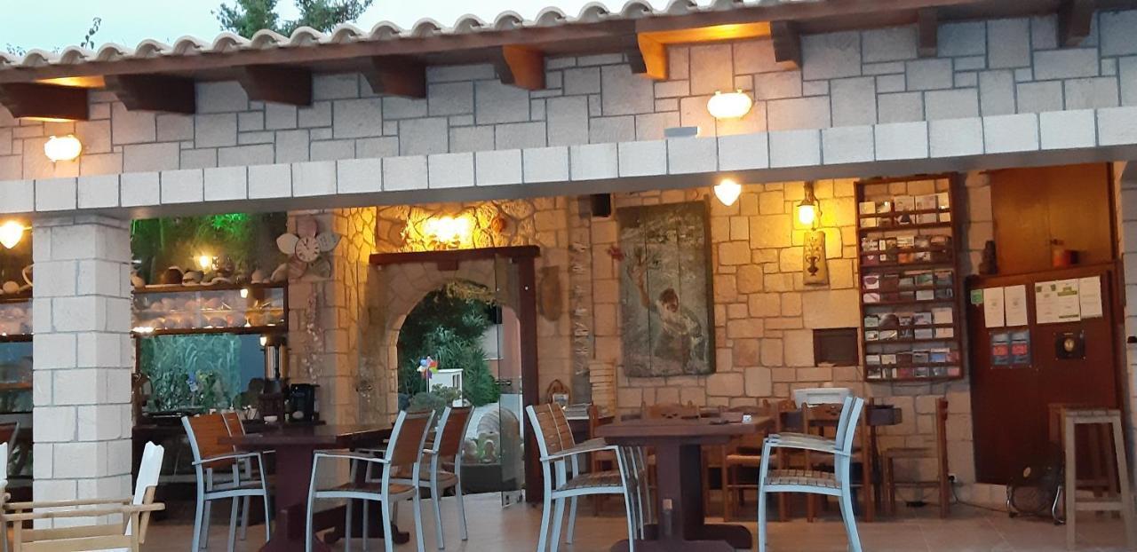 虹膜酒店 索瓦拉 外观 照片